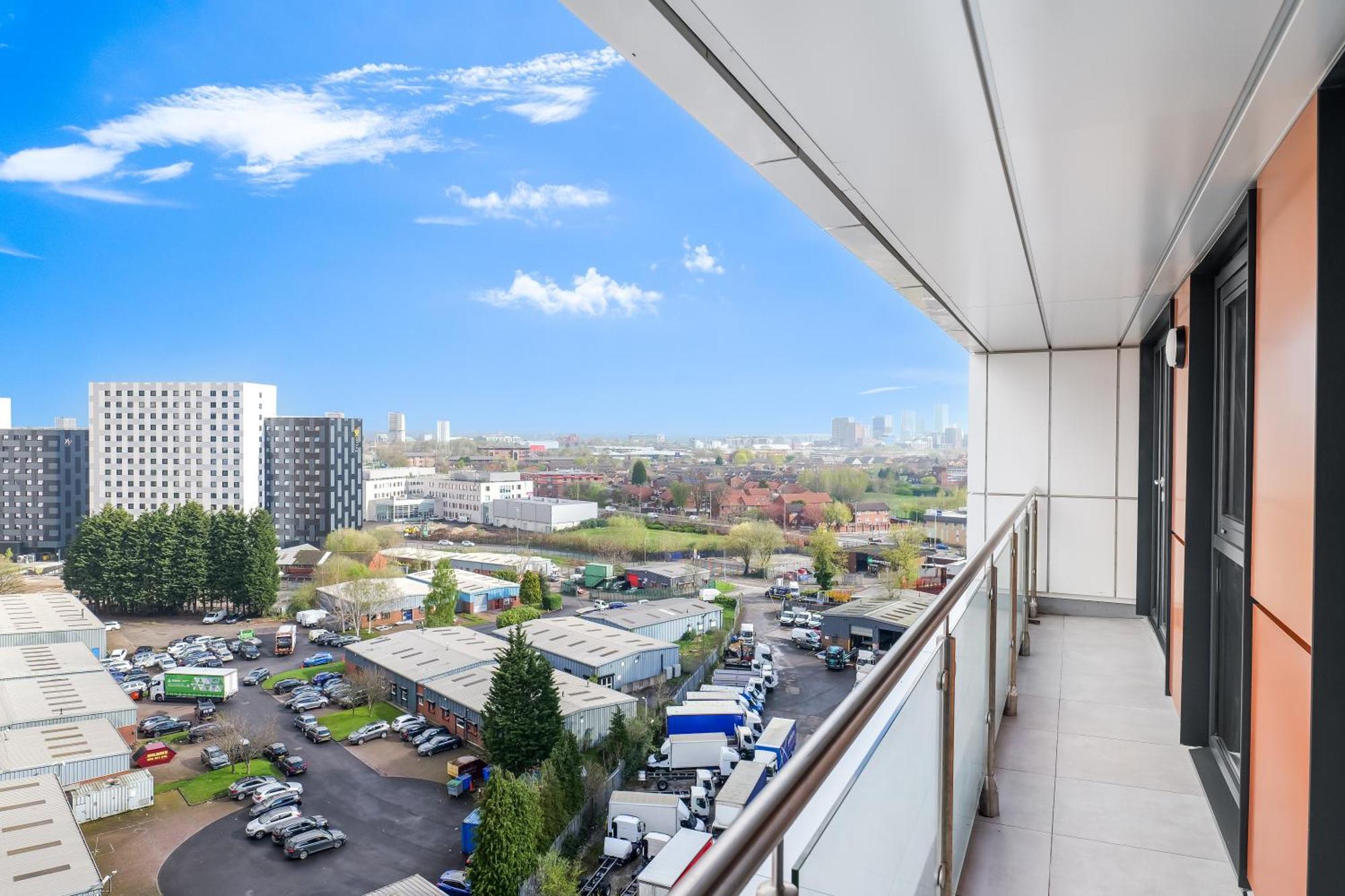 High Rise 2 Bedroom & 2 Bath Apartment With Parking, Balcony & Amazing View Manchester Kültér fotó